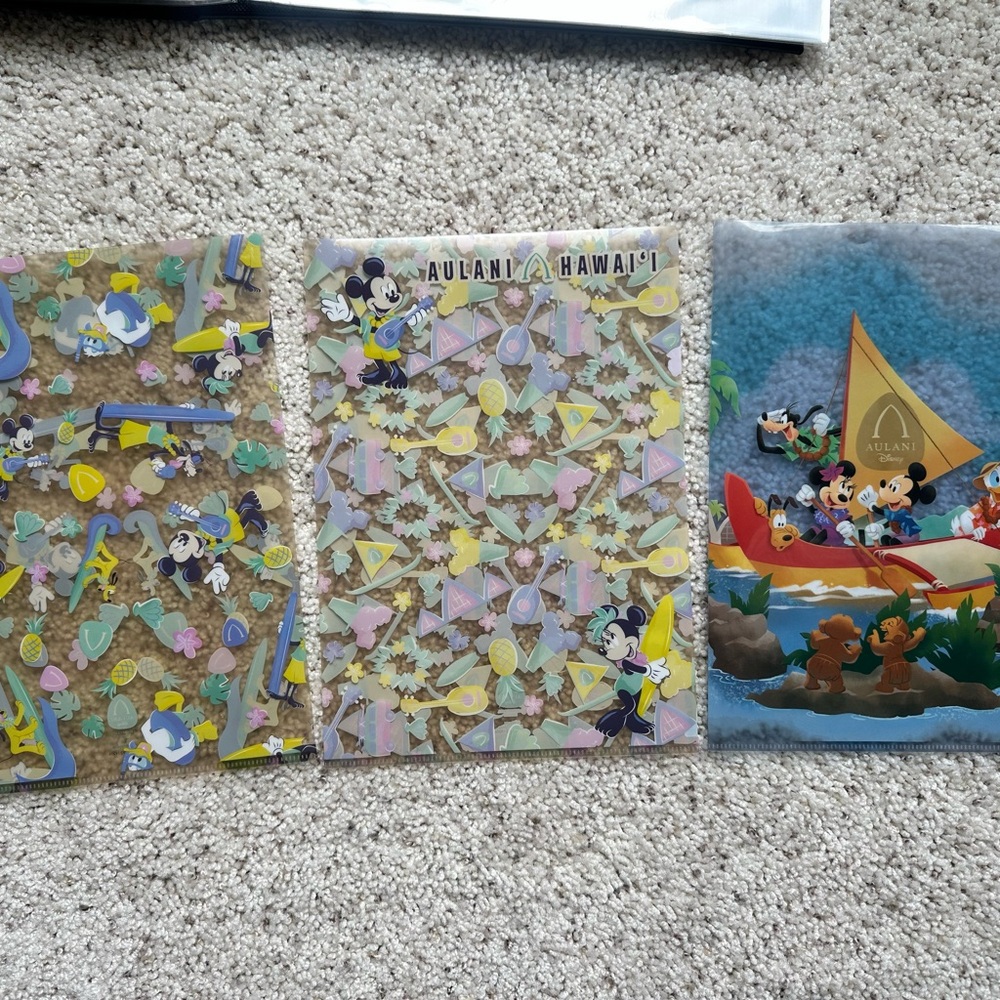 Disney Aulani Colorful folders Set with Mickey Mouse and fab 5